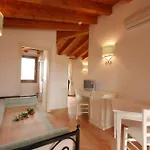 Gallura Style Res Baia Del Mirti B4 1bedap Sleeps4 Vignola Mare