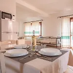 Gallura Style Res Baia Del Mirti B4 1bedap Sleeps4 Apartment Vignola Mare