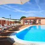 Gallura Style Res Baia Del Mirti B4 1bedap Sleeps4 Vignola Mare