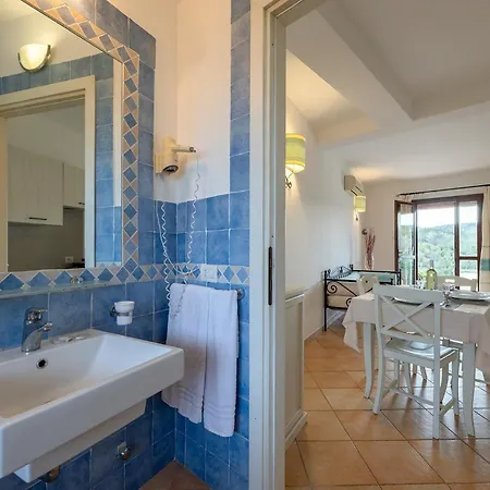 Gallura Style Res Baia Del Mirti B4 1bedap Sleeps4 * Vignola Mare