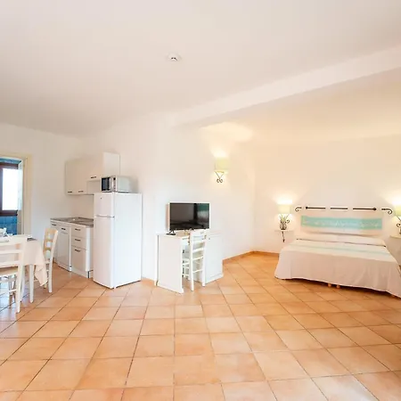 Gallura Style Res Baia Del Mirti B4 1bedap Sleeps4 Lejlighed *