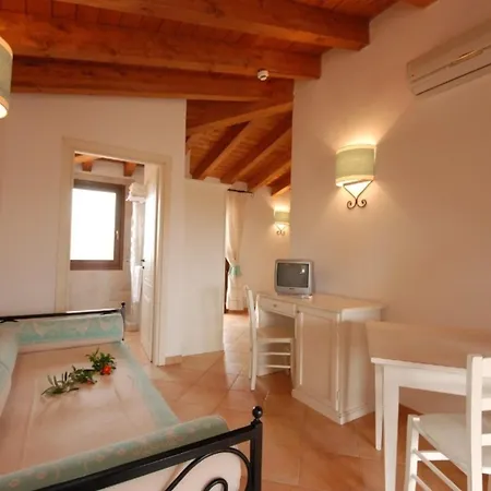 Gallura Style Res Baia Del Mirti B4 1bedap Sleeps4 * Vignola Mare